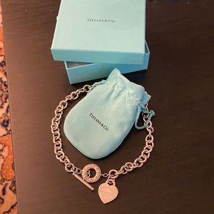 NEVER WORN TIFFANY & CO HEART TAG TOGGLE NECKLACE